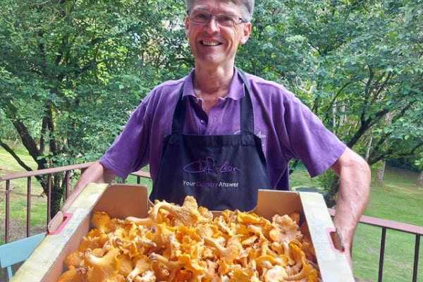 Chef Leon is een chef die al vele opdrachten succesvol heeft gedaan de laatste jaren. Ook hij verdiend een plaats in deze terugblik 2023