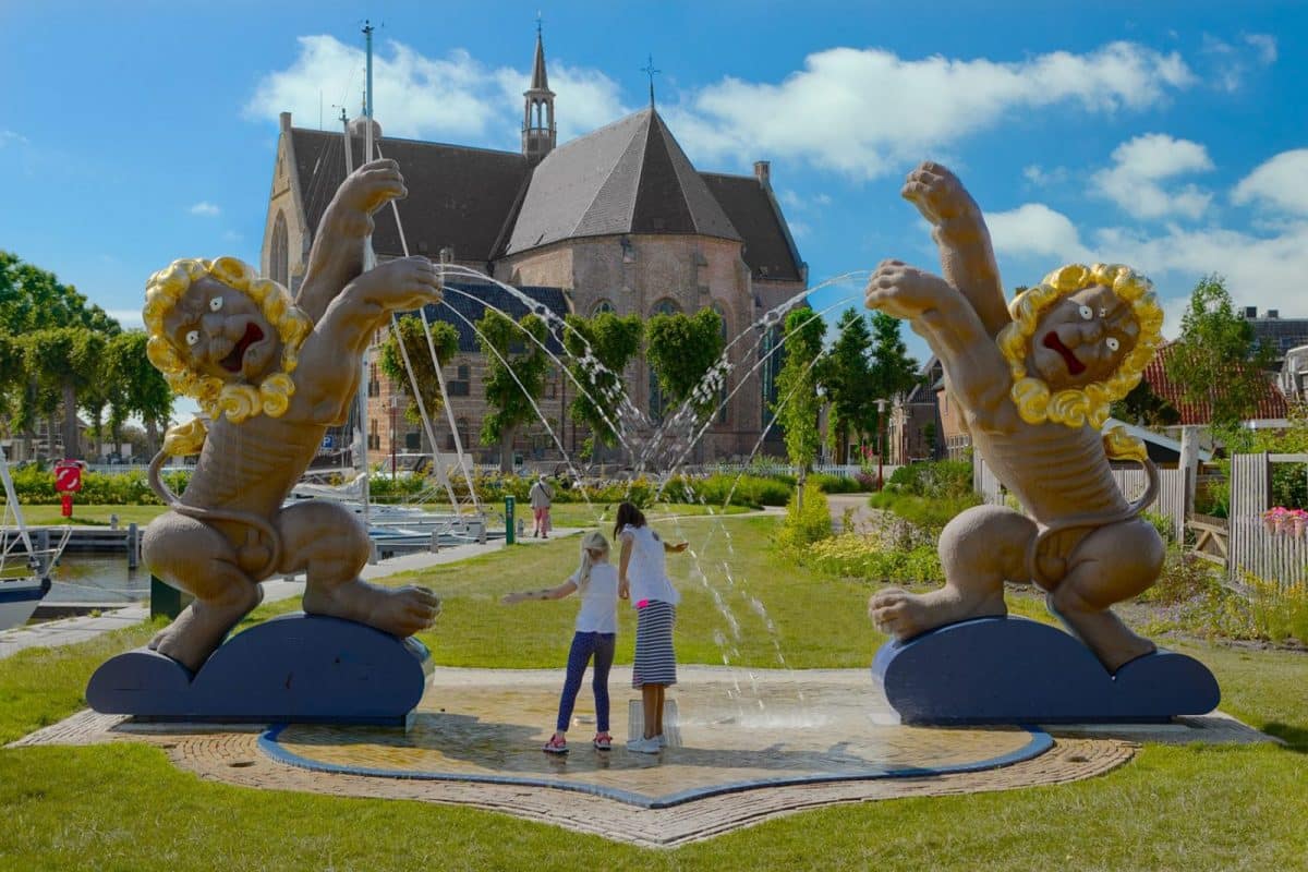 Workum een van de prachtige Elfsteden gelegen in de Zuidwesthoek van Friesland.